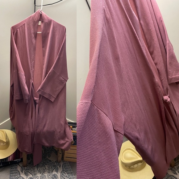 Okakie Kimono - Picture 1 of 1